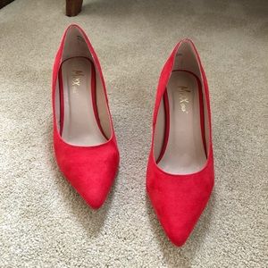 Mixx Shuz Merida Red Pointed-Toe Pumps